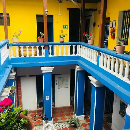 فندق Blue Door Housing Historic كويتو المظهر الخارجي الصورة