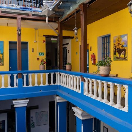 فندق Blue Door Housing Historic كويتو المظهر الخارجي الصورة