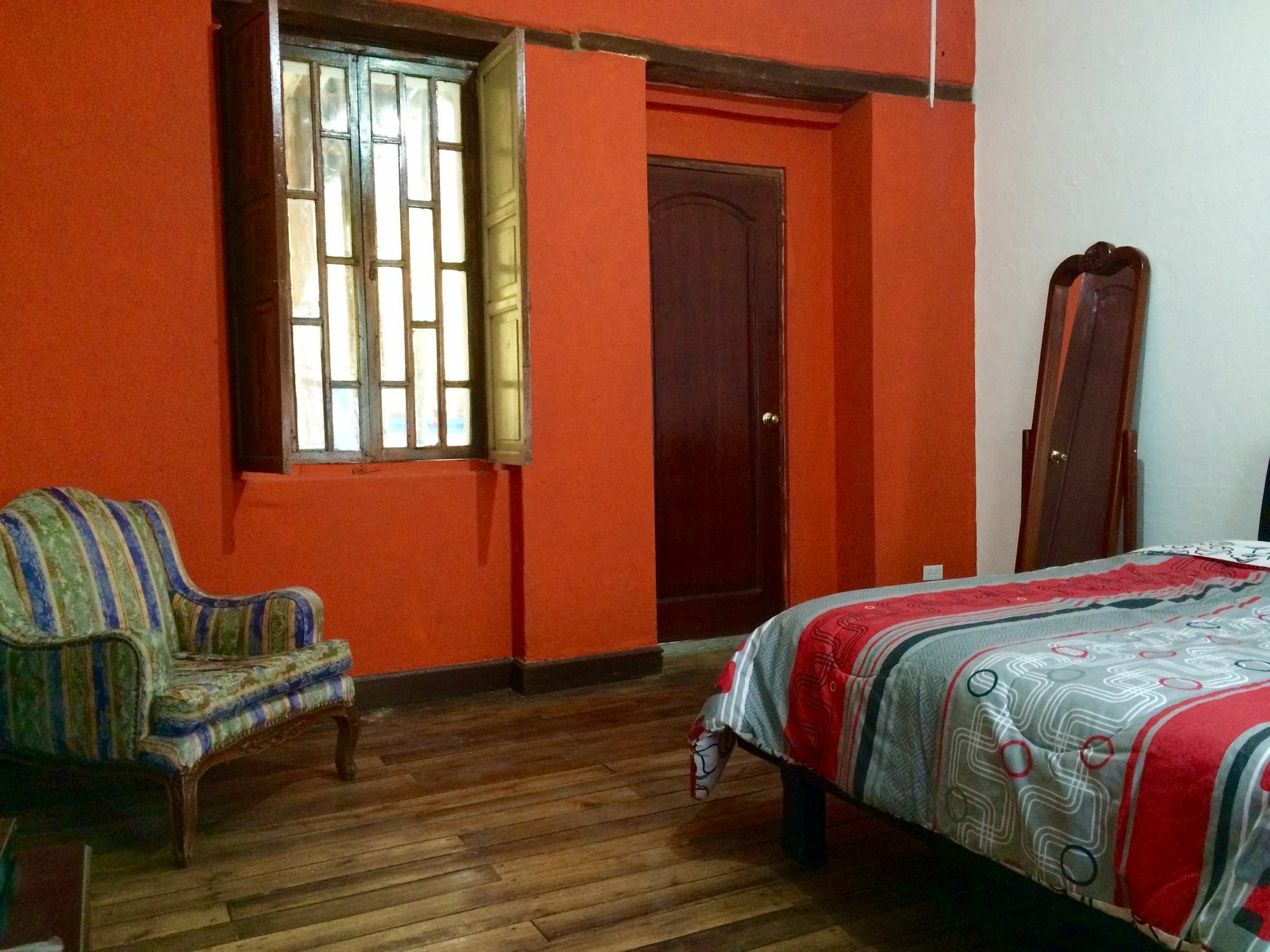 فندق Blue Door Housing Historic كويتو المظهر الخارجي الصورة